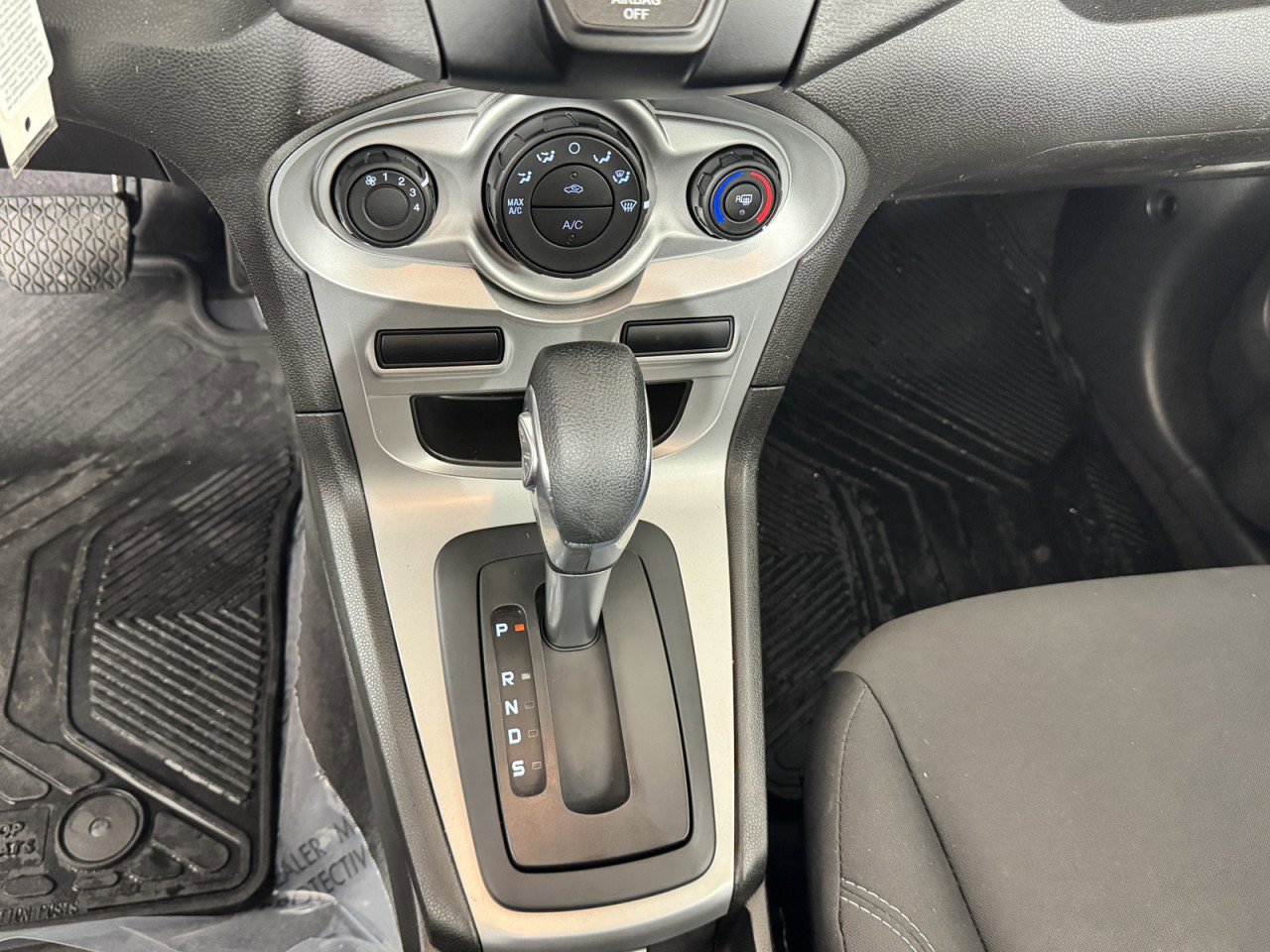 Used 2019 Ford Fiesta SE image 14