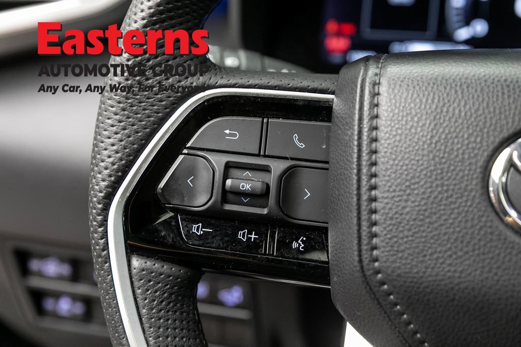 Used 2023 Toyota Tundra Platinum AWD/4WD image 16