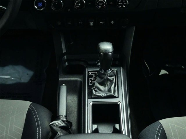 Used 2020 Toyota Tacoma TRD Off-Road image 5