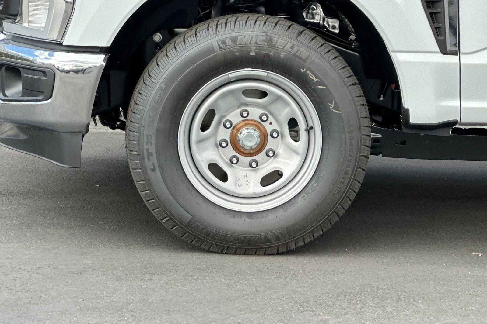 New 2026 Ford F250 XL w/ XL Chrome Package image 22