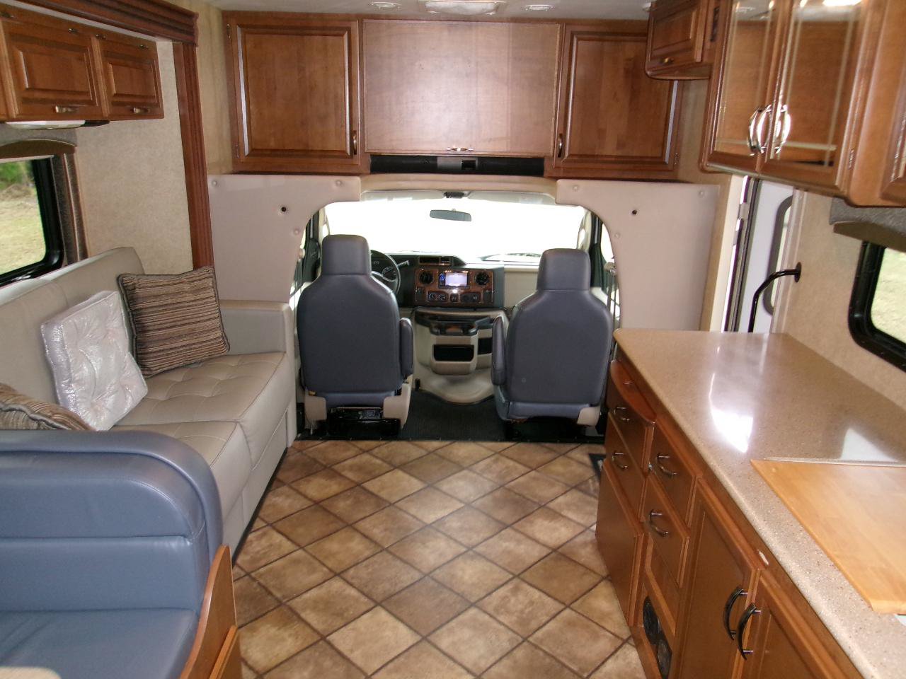 Used 2014 Ford E-450 and Econoline 450 Super Duty w/ Motorhome Prep Package RWD image 14