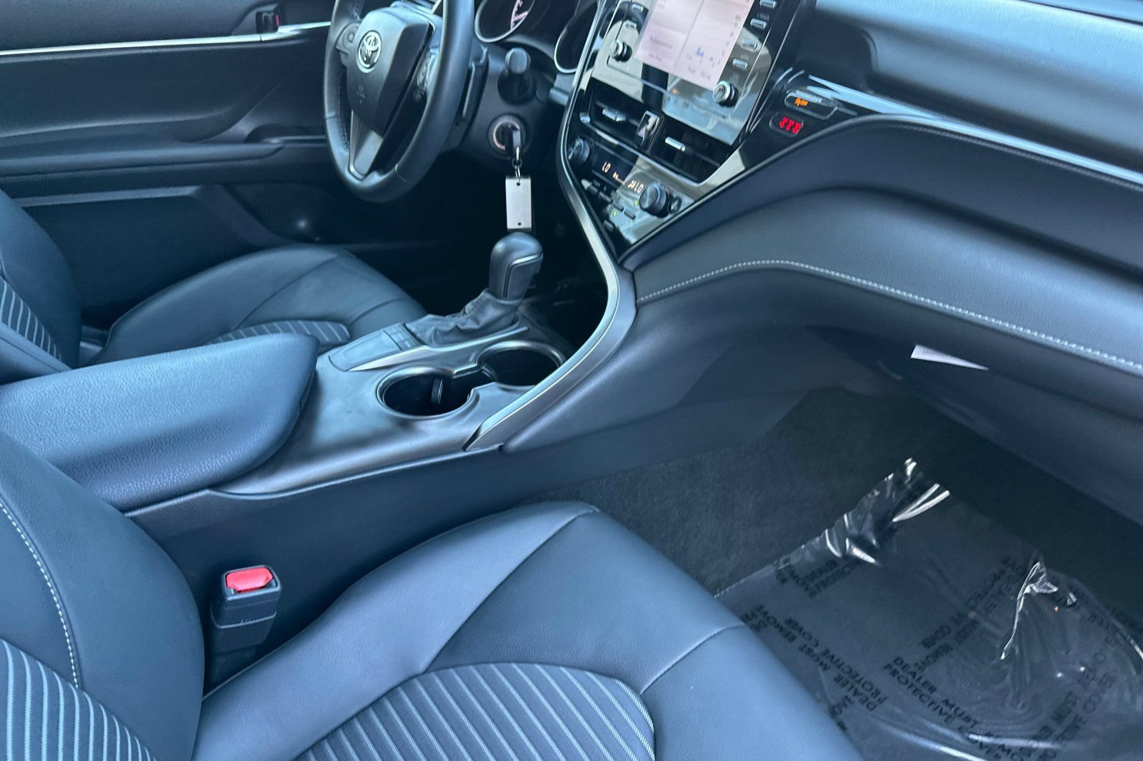 Certified 2024 Toyota Camry SE FWD image 15