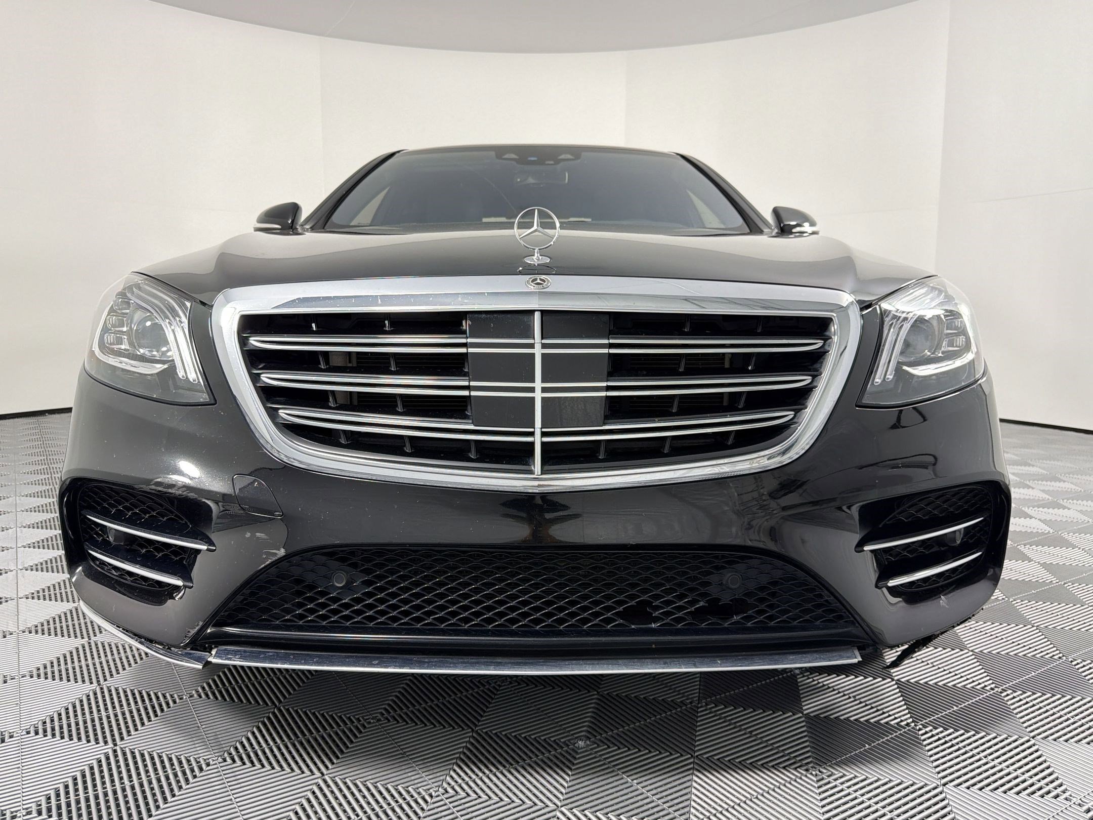 Used 2020 Mercedes-Benz S 560 Sedan image 13