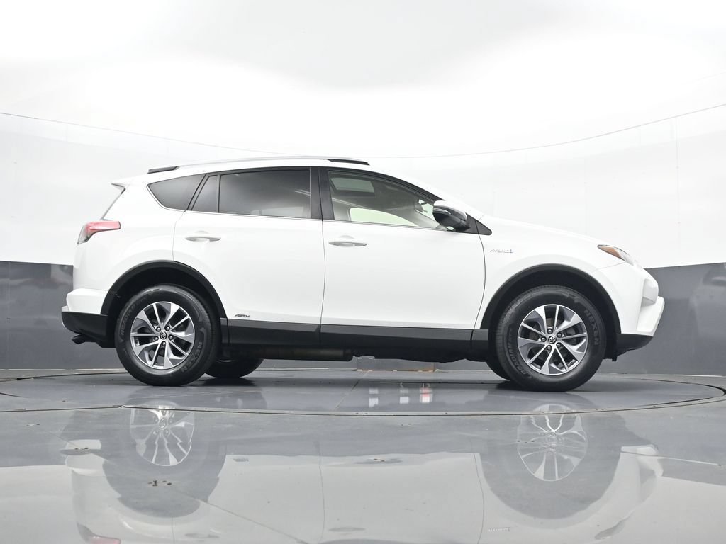 Used 2016 Toyota RAV4 XLE AWD/4WD image 24