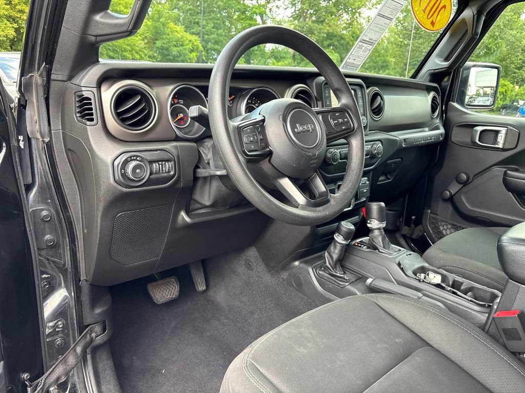 Used 2019 Jeep Wrangler Sport AWD/4WD image 13