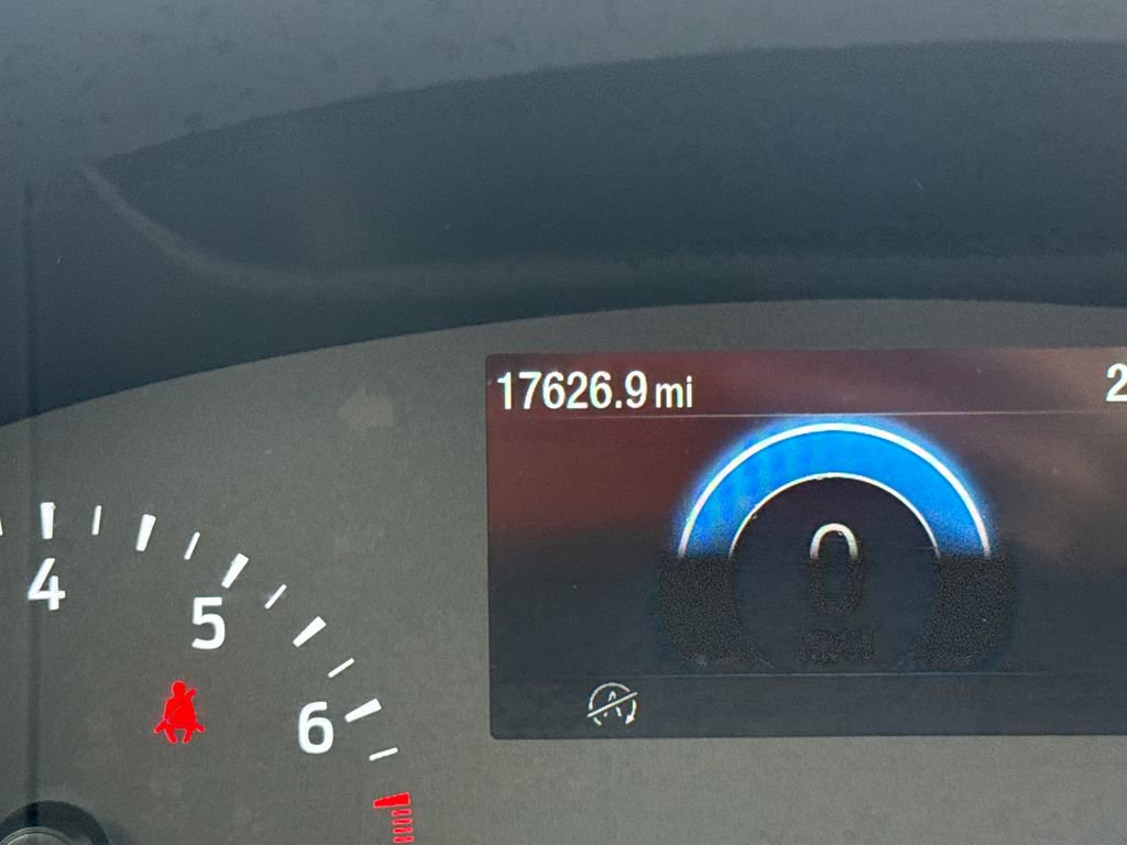 Used 2022 Ford Escape SE w/ SE Sport Appearance Package image 43