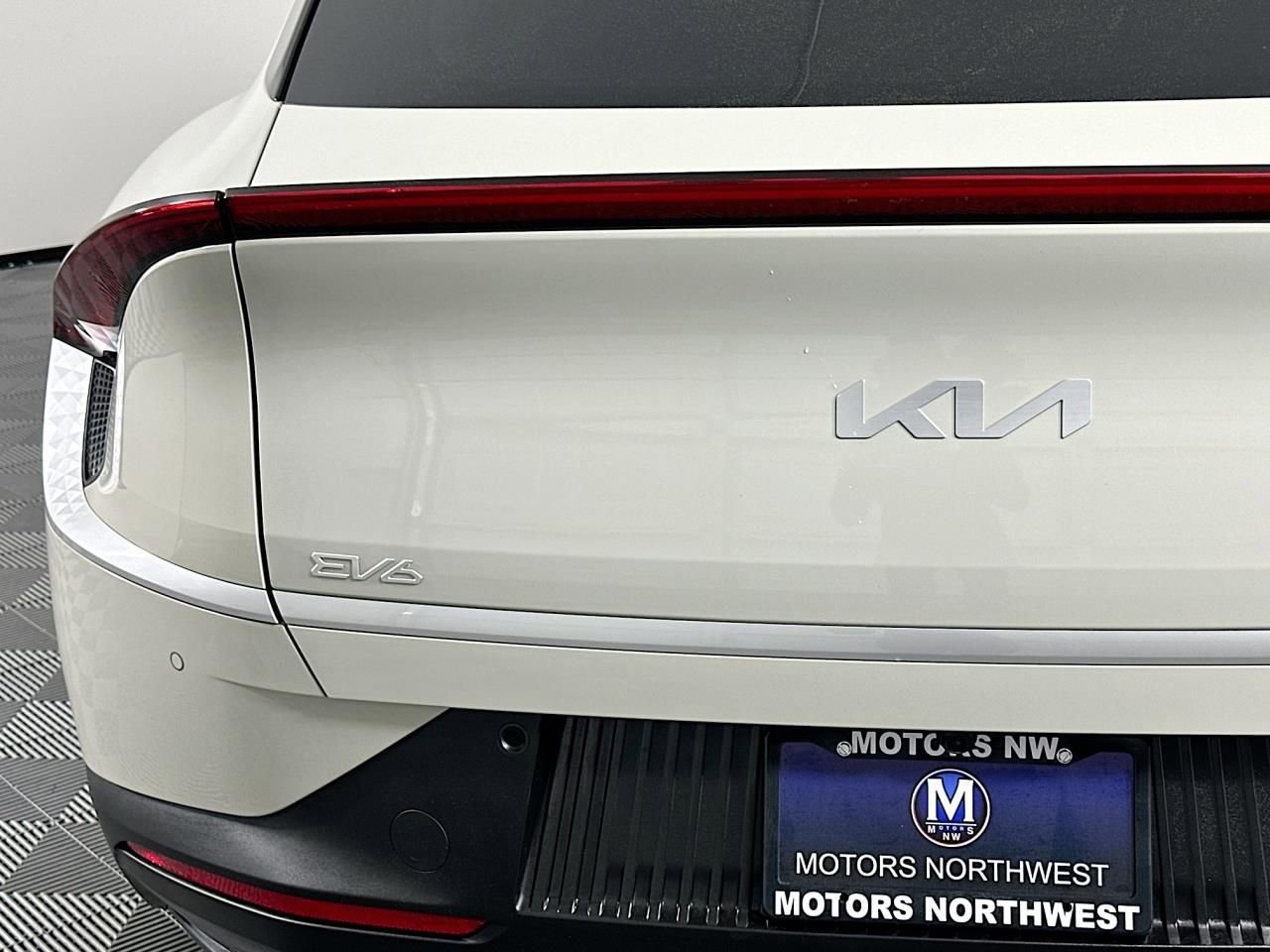 Used 2024 Kia EV6 Light image 23