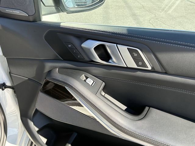 Used 2025 BMW X7 xDrive40i image 39