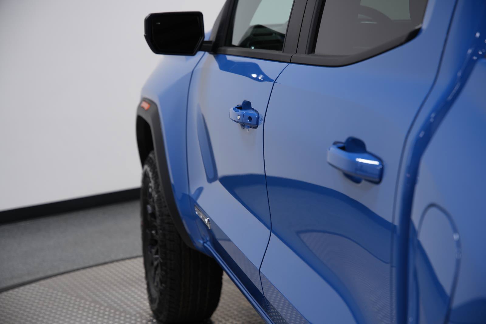 New 2026 GMC Canyon Elevation RWD image 25