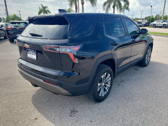 Used 2026 Chevrolet Equinox LT FWD image 4