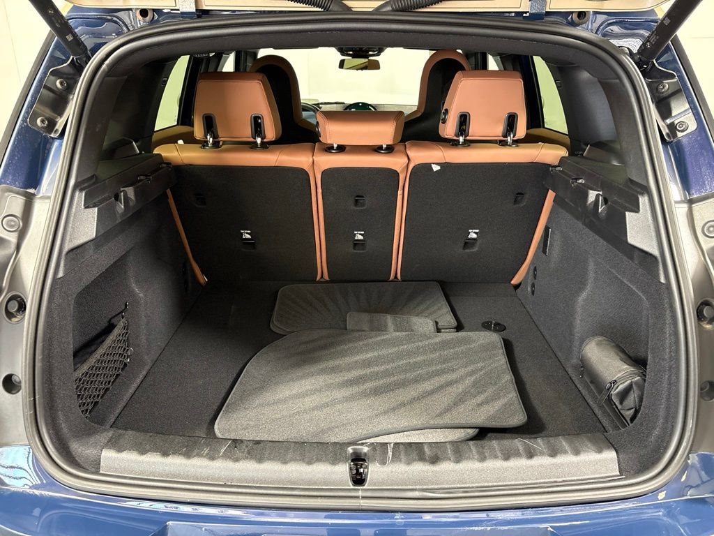 Certified 2025 MINI Cooper Countryman SE w/ Comfort Package Max AWD/4WD image 28
