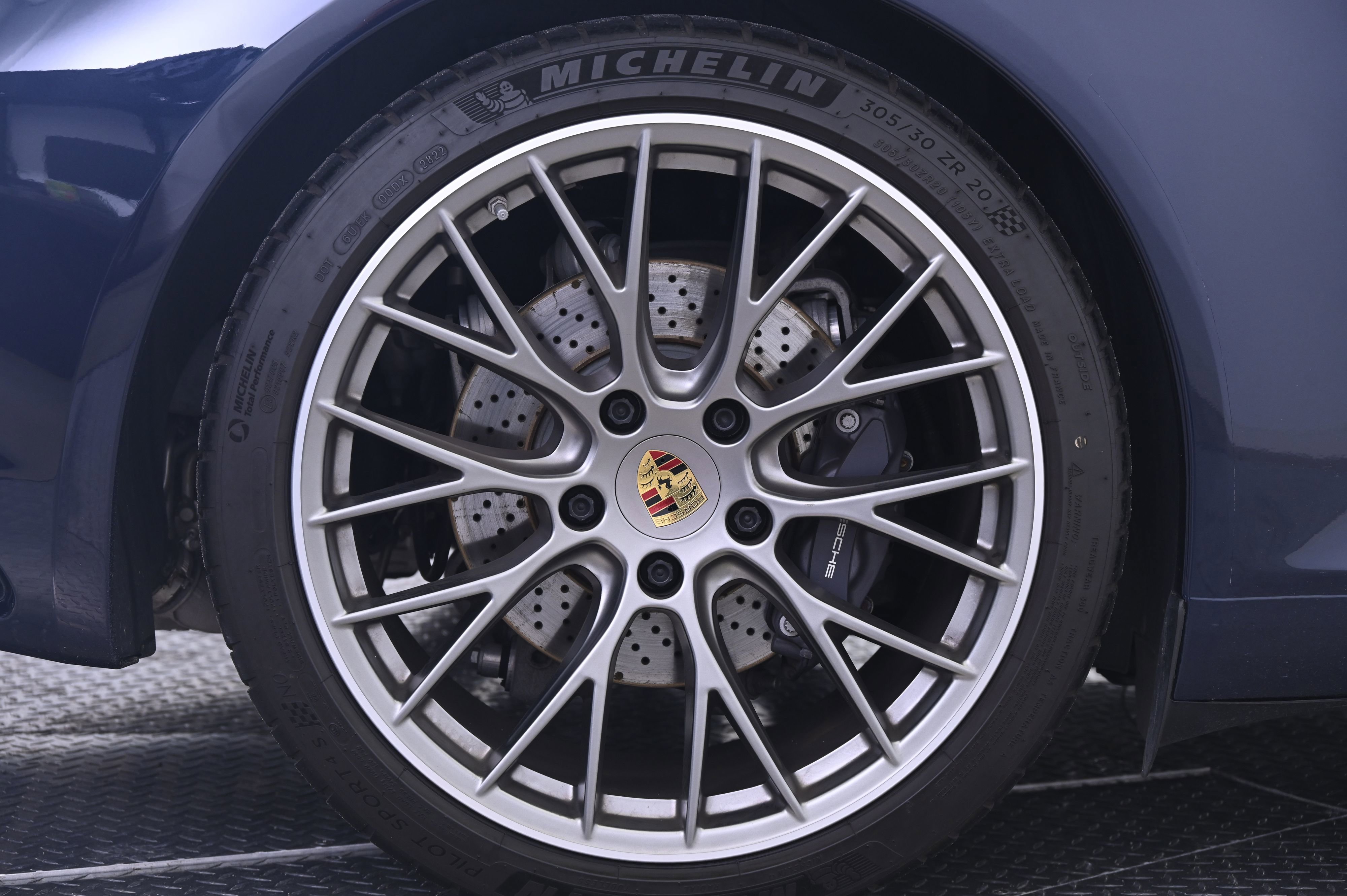 Certified 2019 Porsche 911 Carrera RWD image 13