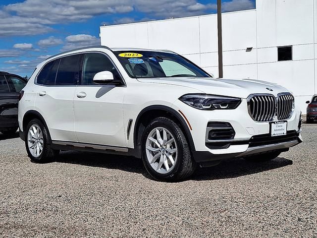 Used 2022 BMW X5 xDrive40i w/ Premium Package image 1