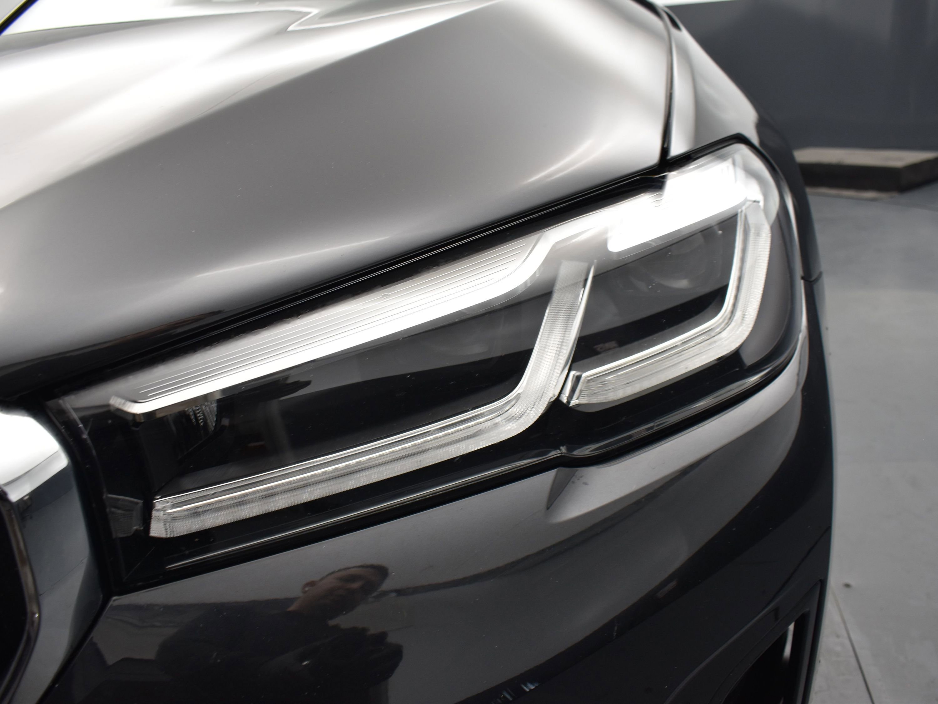 Used 2023 BMW 530i xDrive w/ Convenience Package image 6