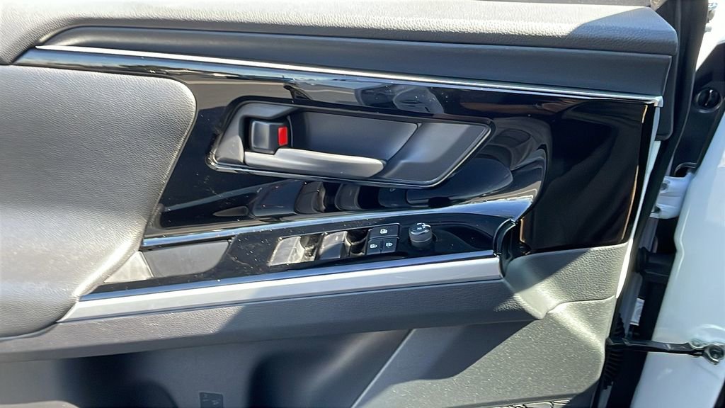 Certified 2022 Toyota Venza LE AWD/4WD image 26