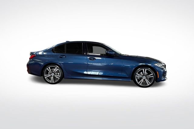 Used 2022 BMW 330i Sedan w/ Driving Assistance Package RWD image 3