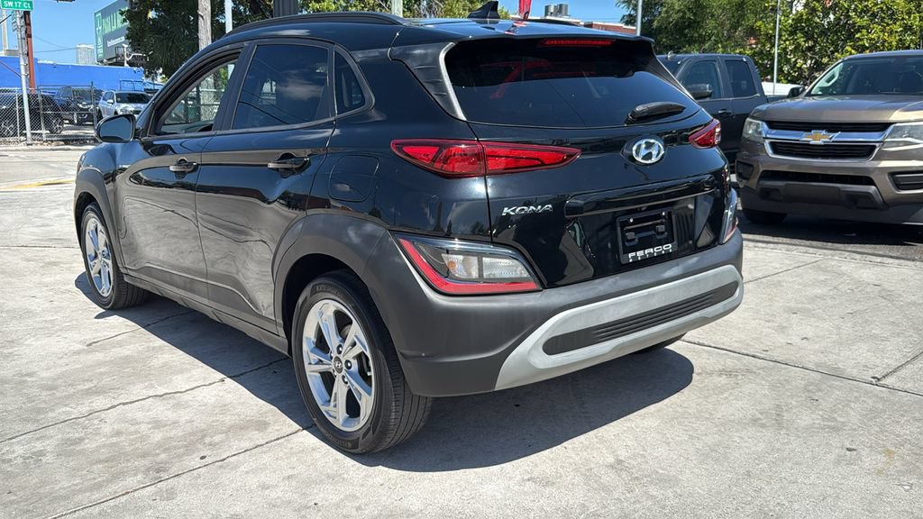 Used 2023 Hyundai Kona SEL FWD image 12