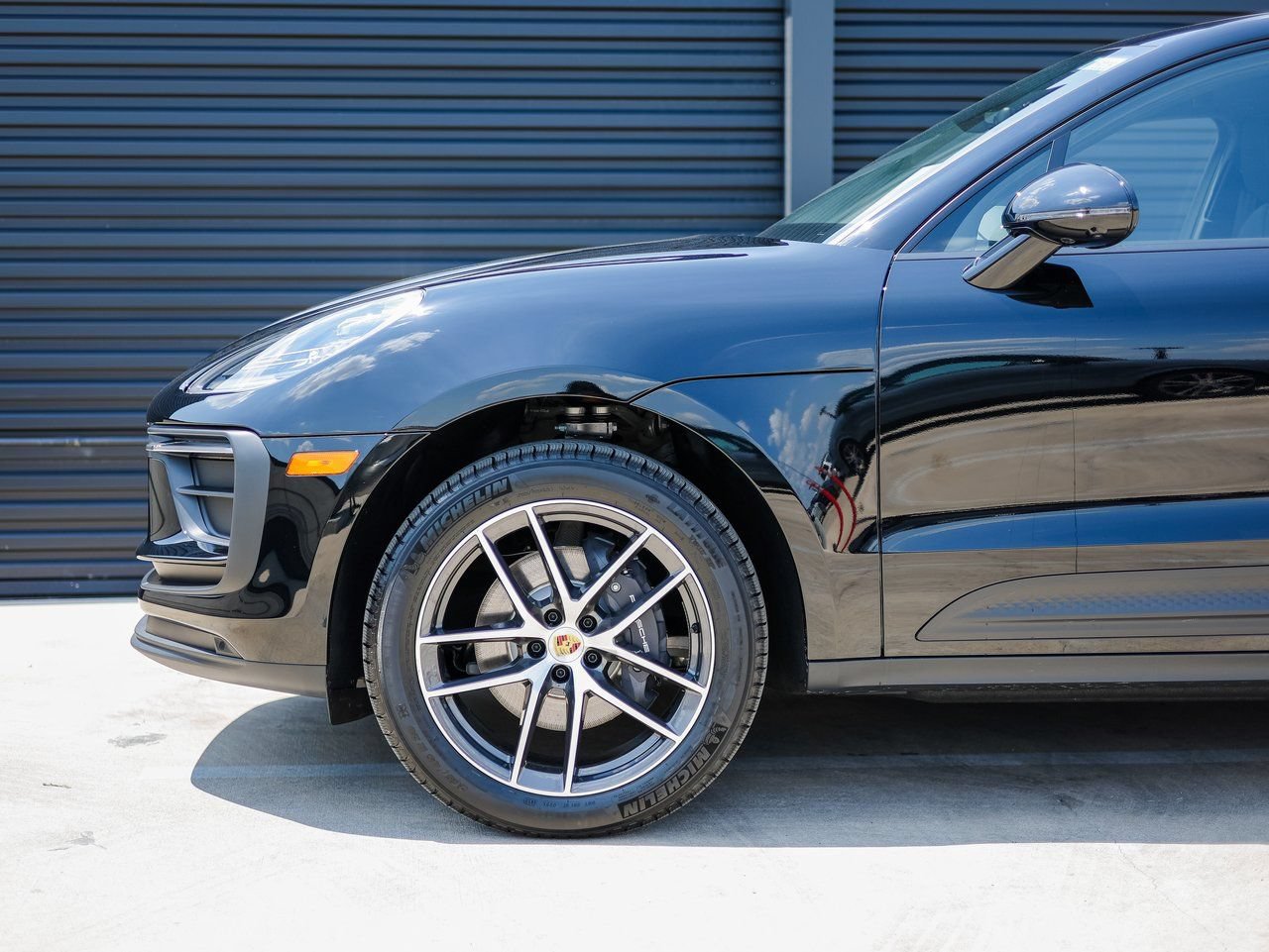 Certified 2026 Porsche Macan AWD/4WD image 11