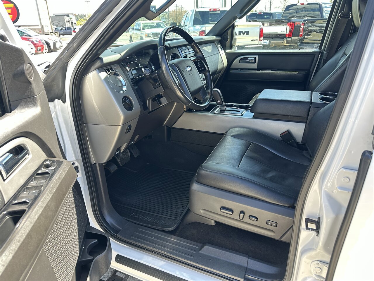 Used 2014 Ford Expedition EL Limited w/ Equipment Group 301A AWD/4WD image 49