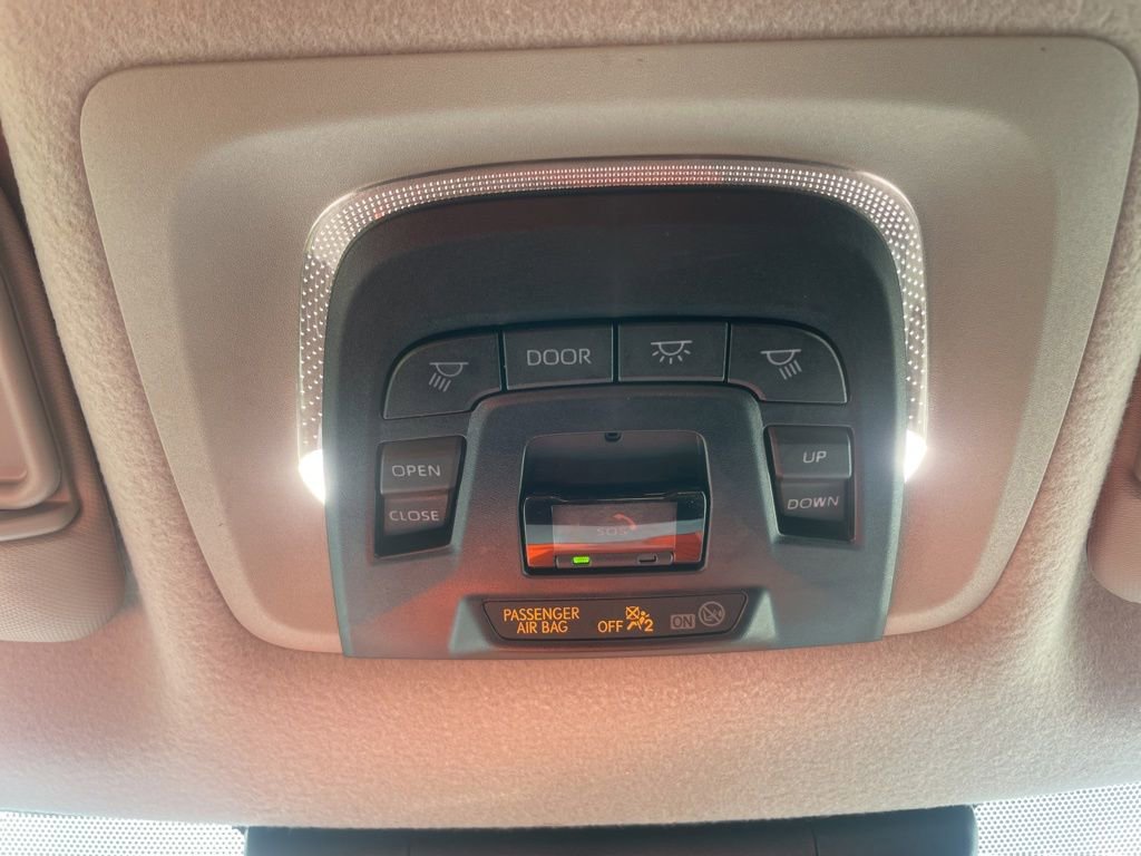 Used 2025 Toyota Corolla Cross XLE w/ Convenience Package FWD image 24