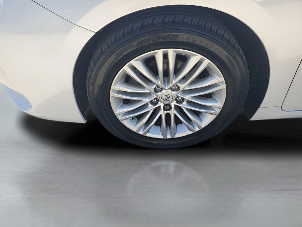 Used 2016 Lexus ES 350 w/ Premium Package w/Wood Trim image 17