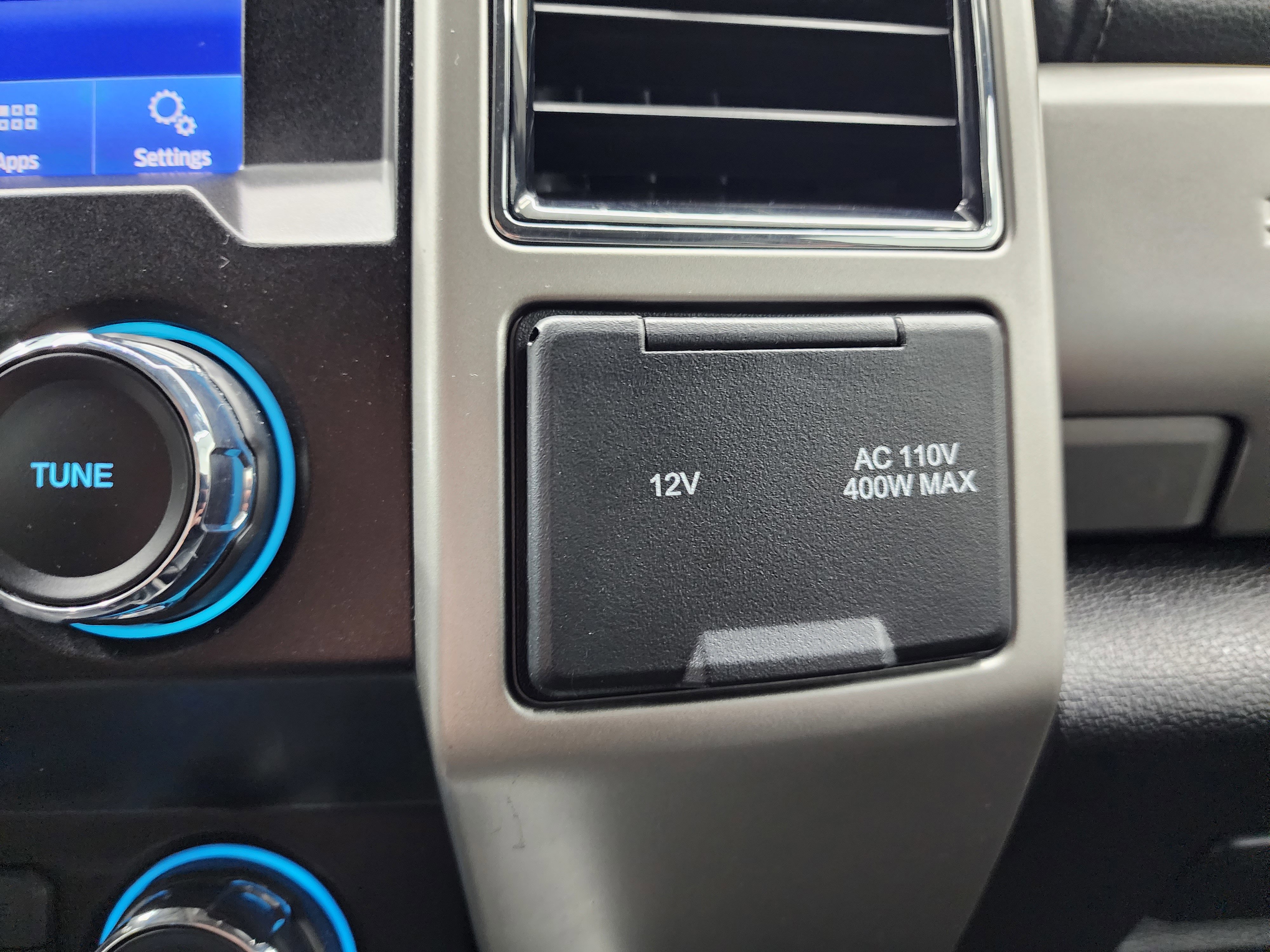 Used 2021 Ford F350 Lariat image 46