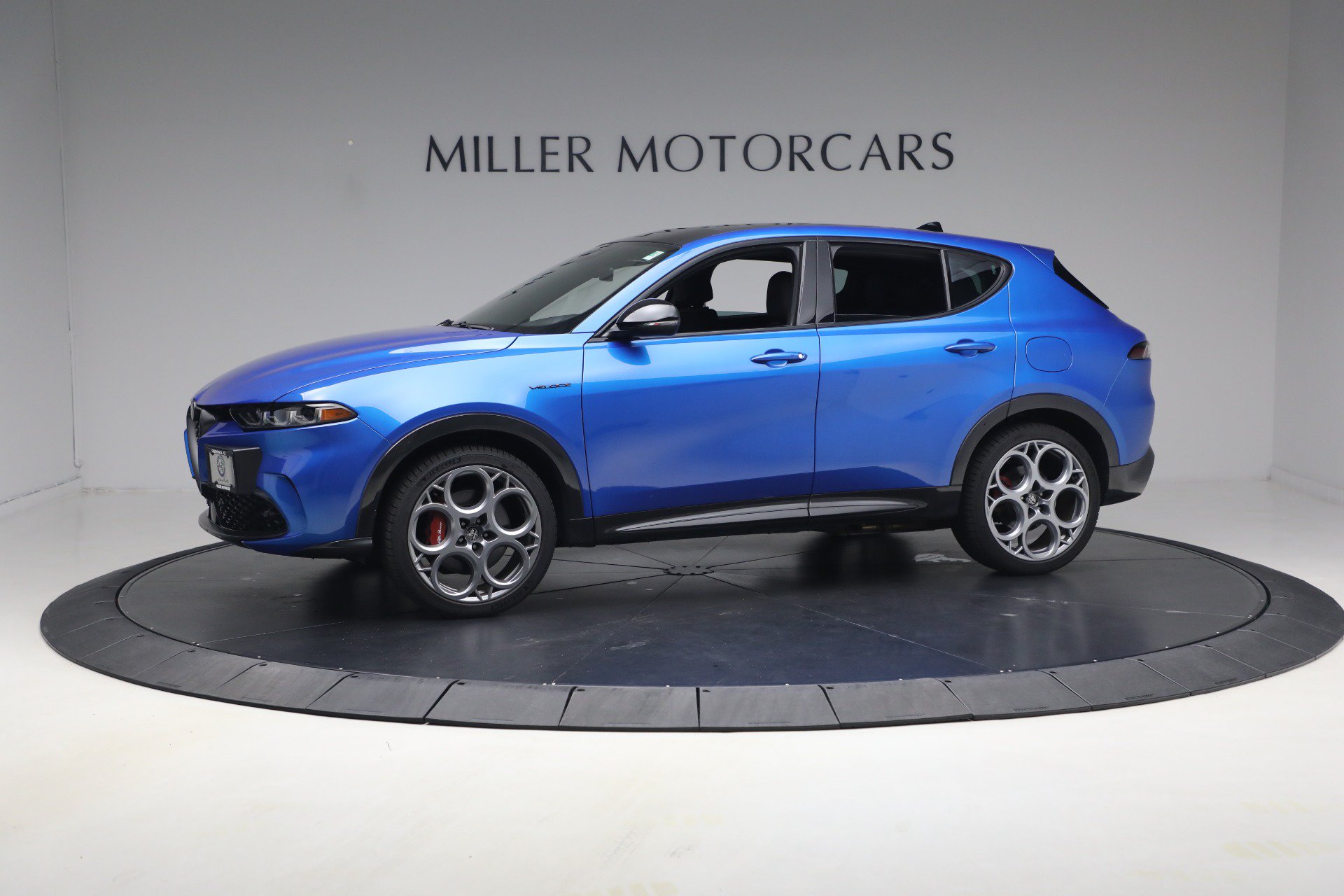 Used 2024 Alfa Romeo Tonale Ti AWD/4WD image 1