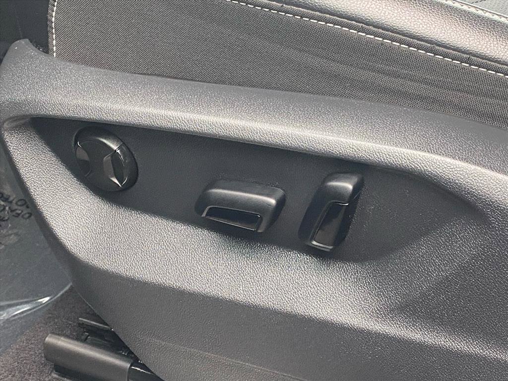 Certified 2024 Volkswagen Atlas SE image 12