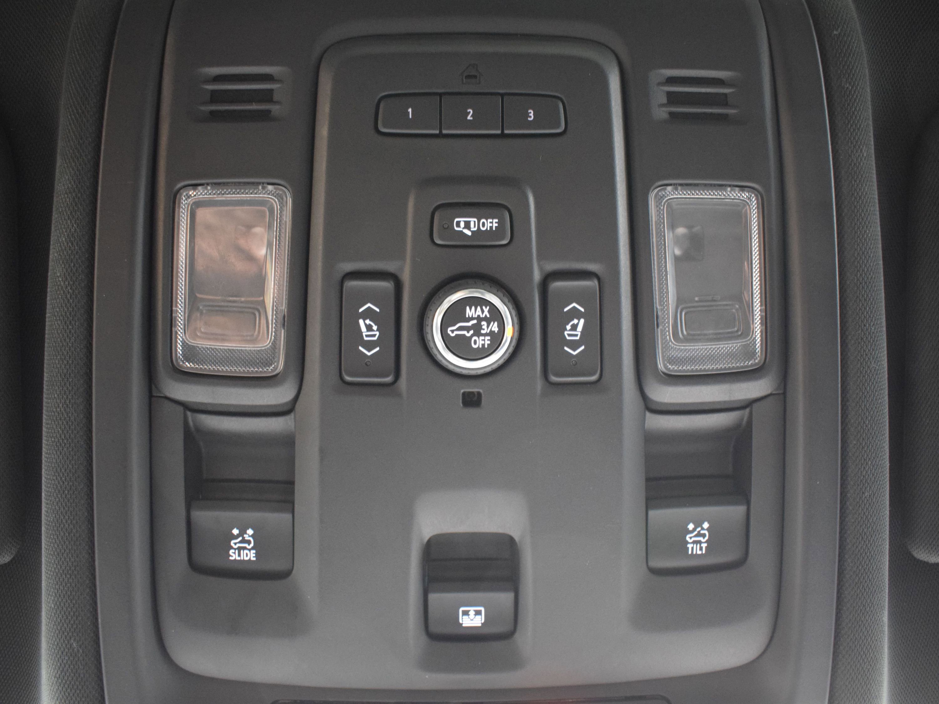 Used 2021 Chevrolet Tahoe Z71 w/ Z71 Signature Package AWD/4WD image 30