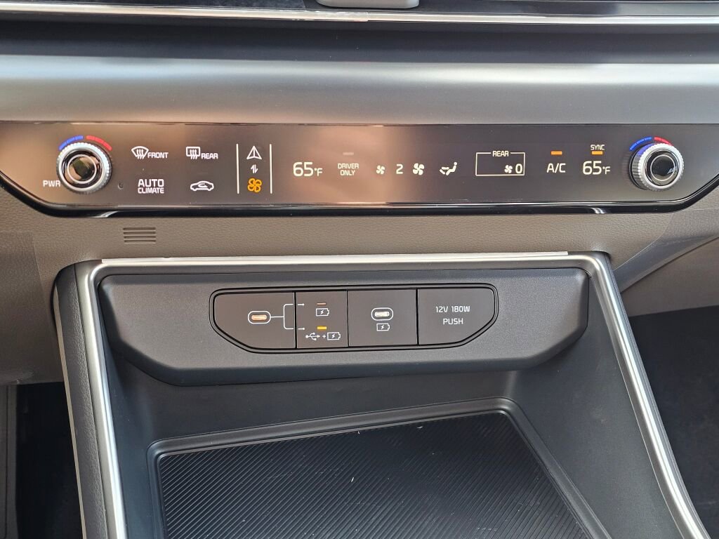 New 2026 Kia Carnival LXS image 15