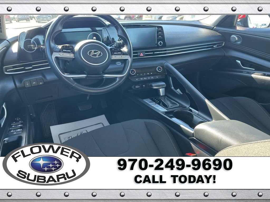 Used 2021 Hyundai Elantra SEL w/ Convenience + Premium Package image 21