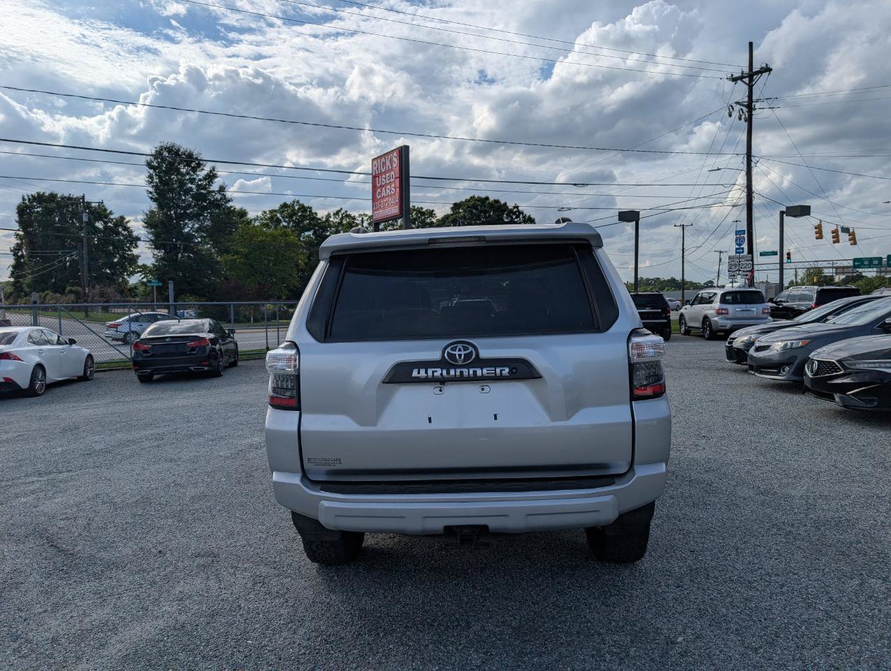 Used 2015 Toyota 4Runner Trail Premium AWD/4WD image 8