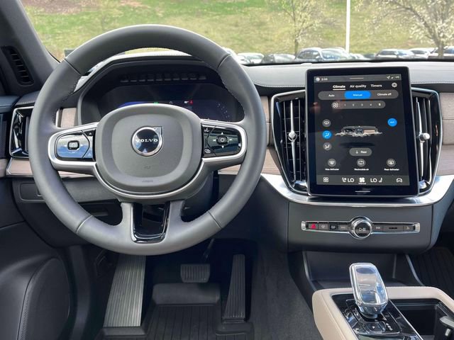 Used 2026 Volvo XC90 B6 Plus w/ Protection Package Premier AWD/4WD image 19
