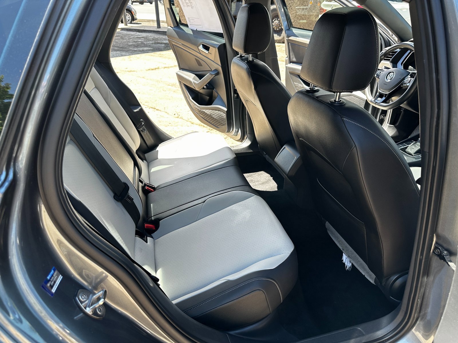 Used 2021 Volkswagen Jetta R-Line image 11