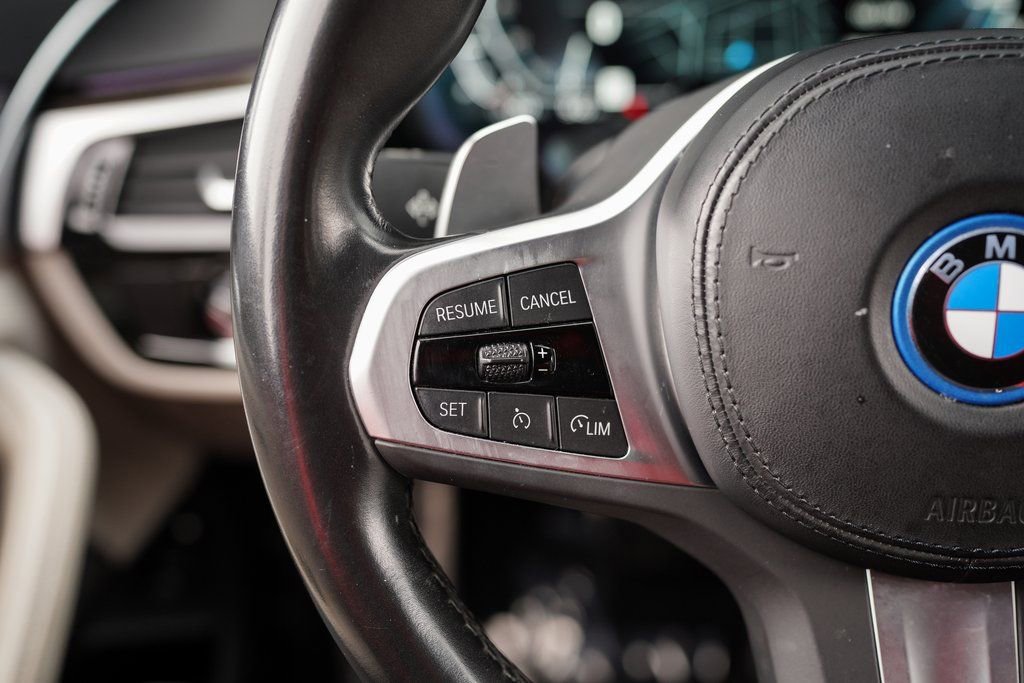 Used 2023 BMW 530e w/ M Sport Package image 29