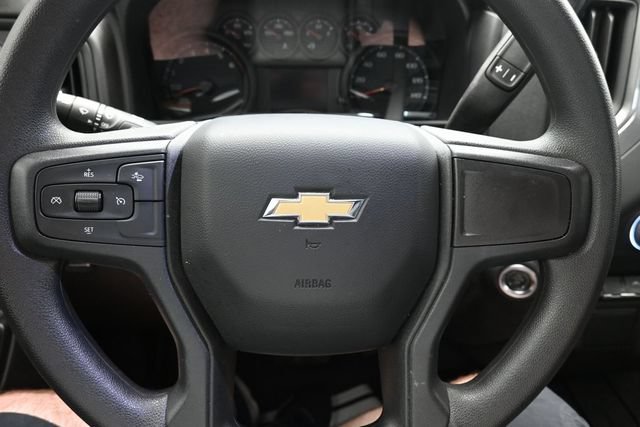 Used 2025 Chevrolet Silverado 1500 Custom AWD/4WD image 39
