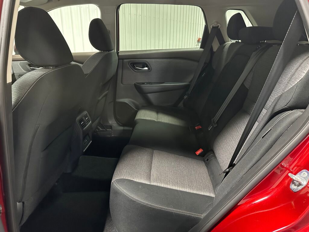 Used 2021 Nissan Rogue SV AWD/4WD image 10