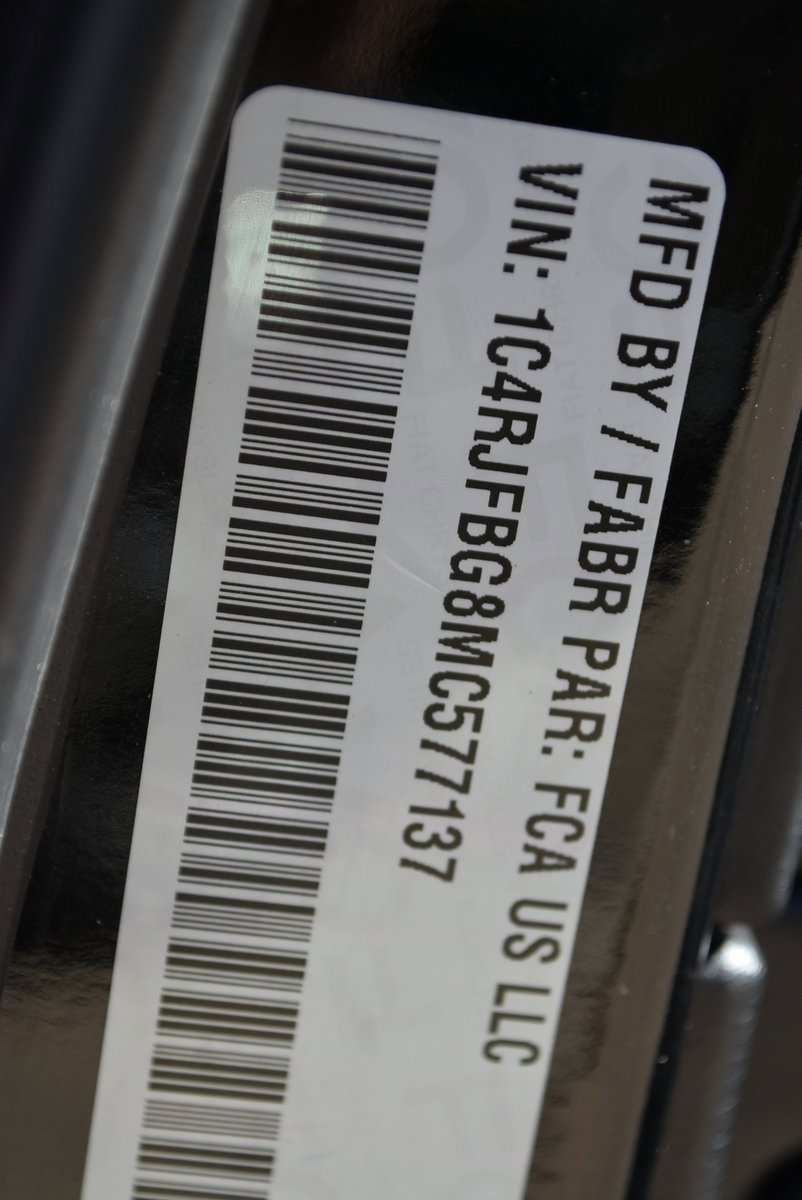 Used 2021 Jeep Grand Cherokee Limited image 37