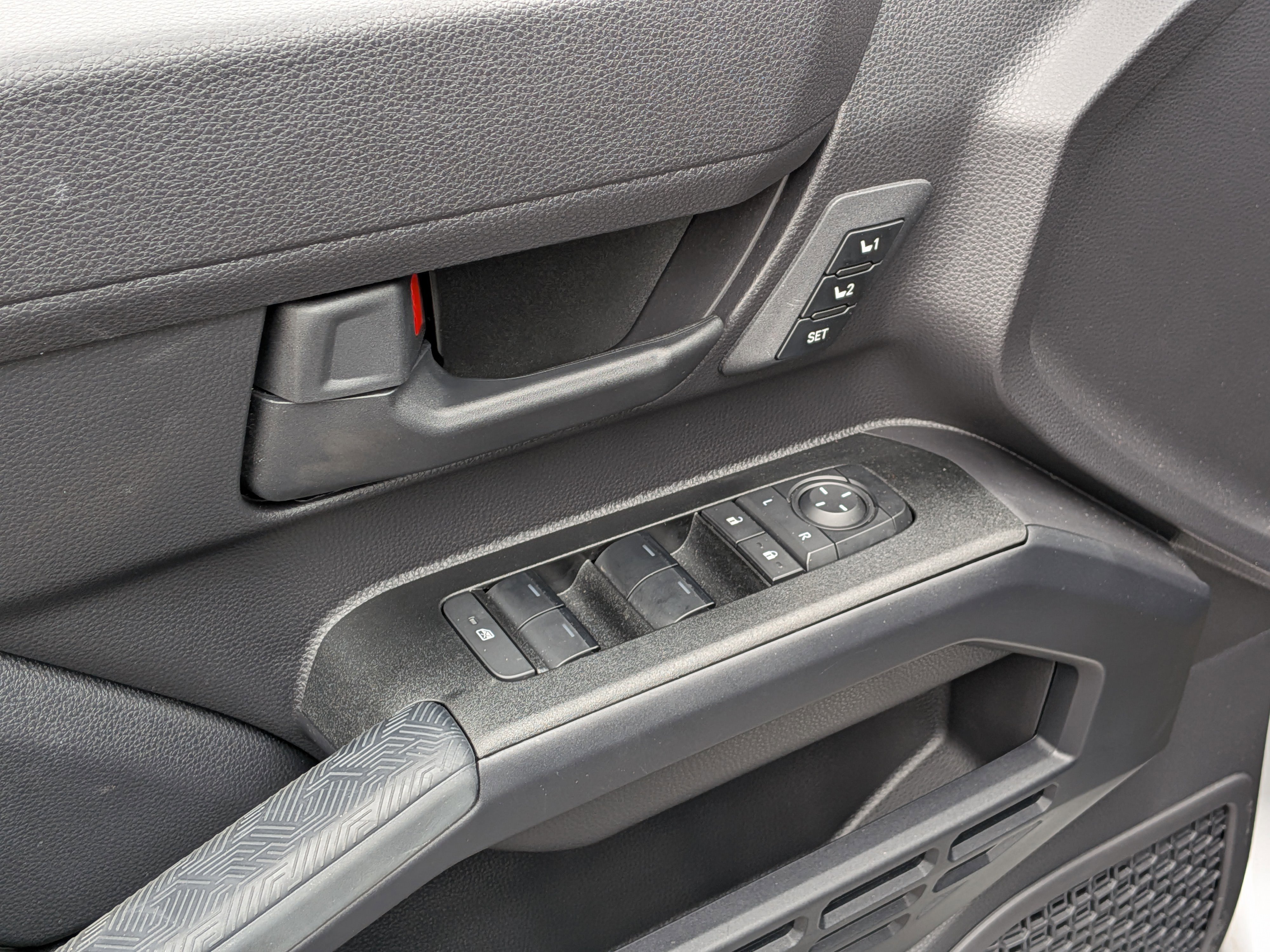 Certified 2025 Toyota 4Runner TRD Off-Road Premium image 15