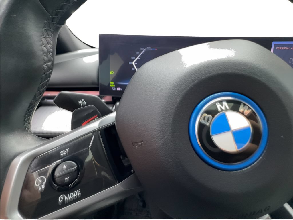 Used 2024 BMW i5 eDrive40i w/ Executive Package RWD image 47