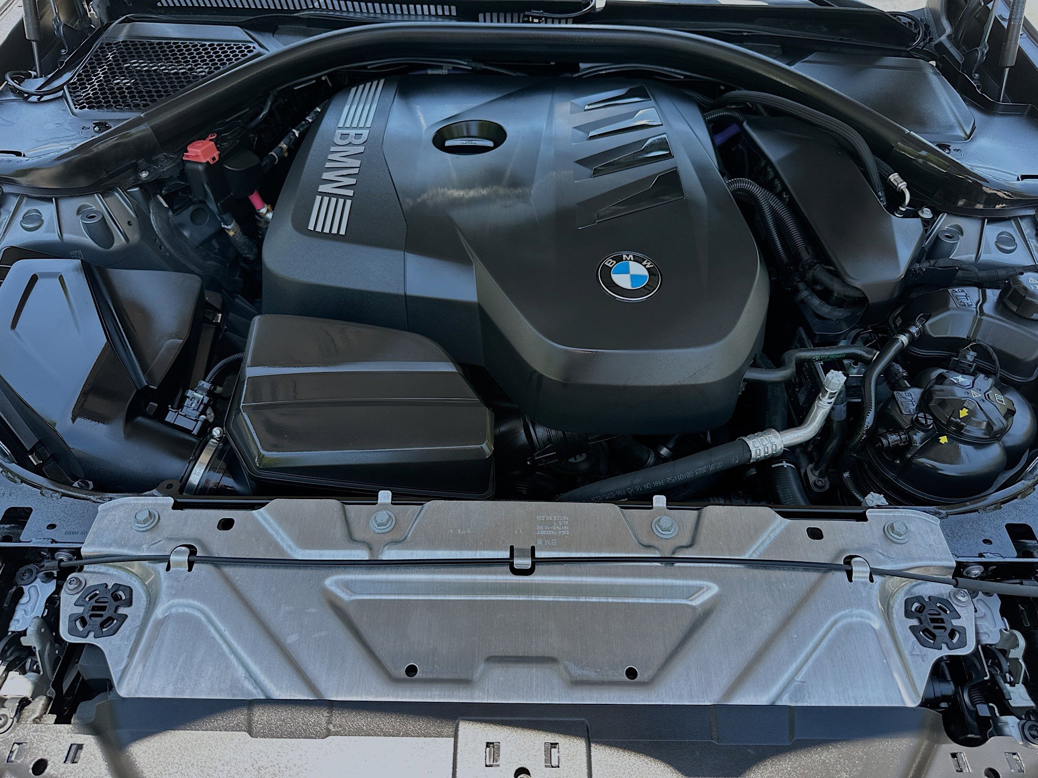 Certified 2025 BMW 330i Sedan w/ M Sport Package RWD image 33