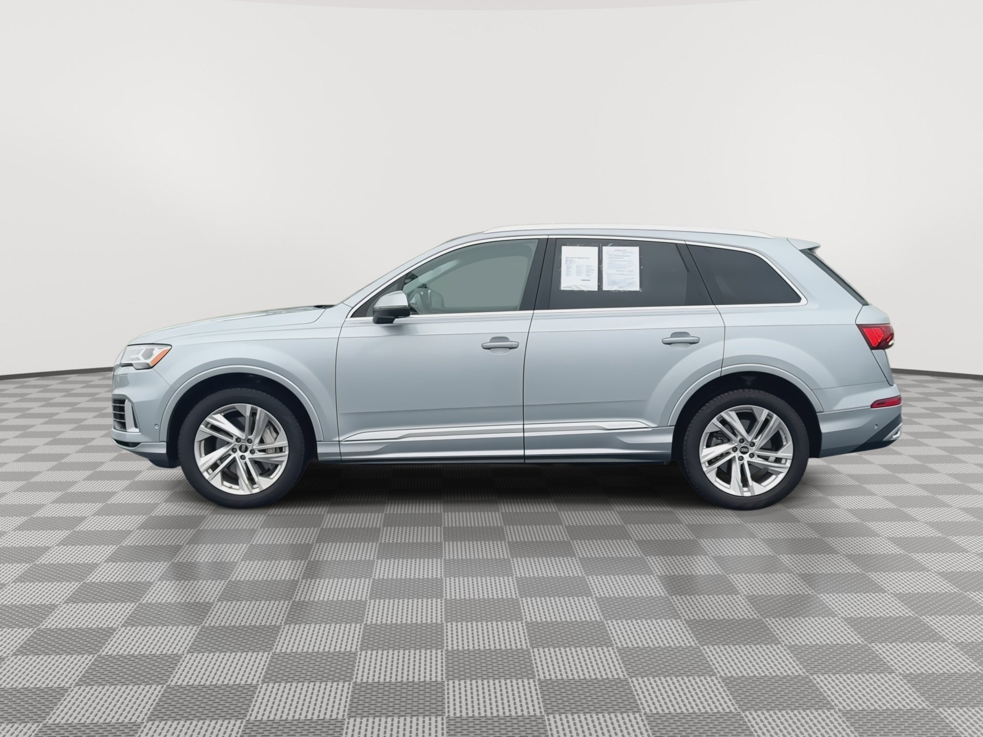 Used 2023 Audi Q7 3.0T Premium Plus AWD/4WD image 5