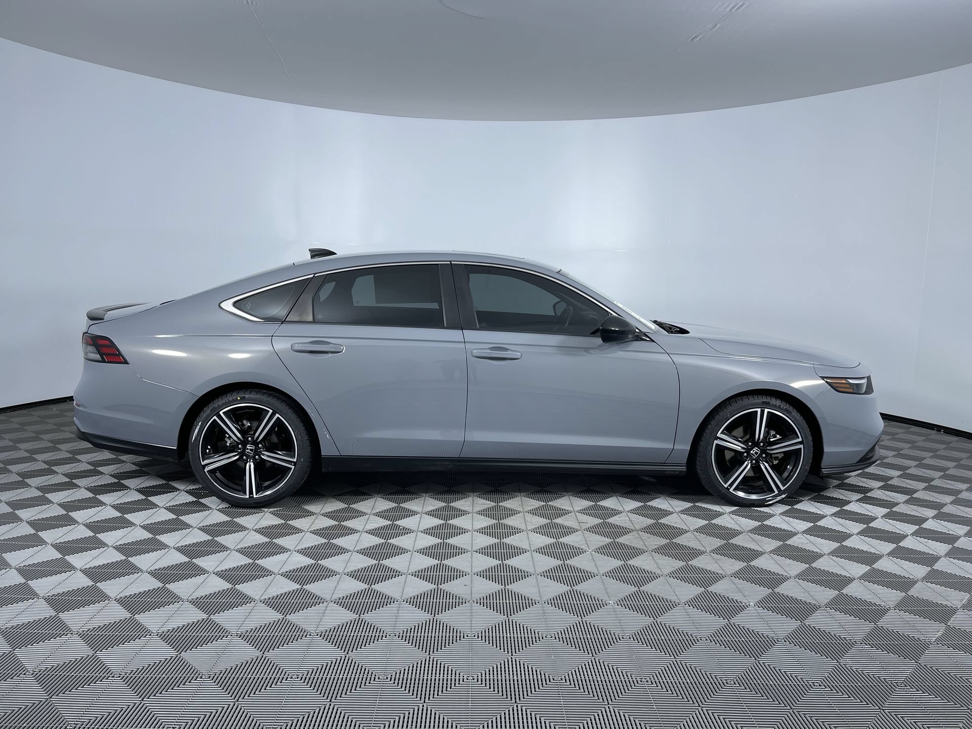 Used 2023 Honda Accord Sport image 10