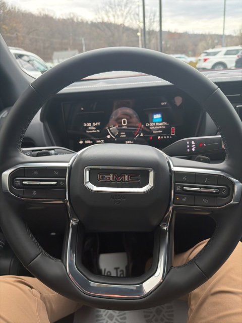 Used 2026 GMC Terrain Elevation w/ Elevation Premium Package image 11