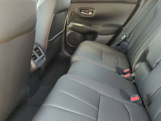 Used 2025 Acura ADX FWD image 21