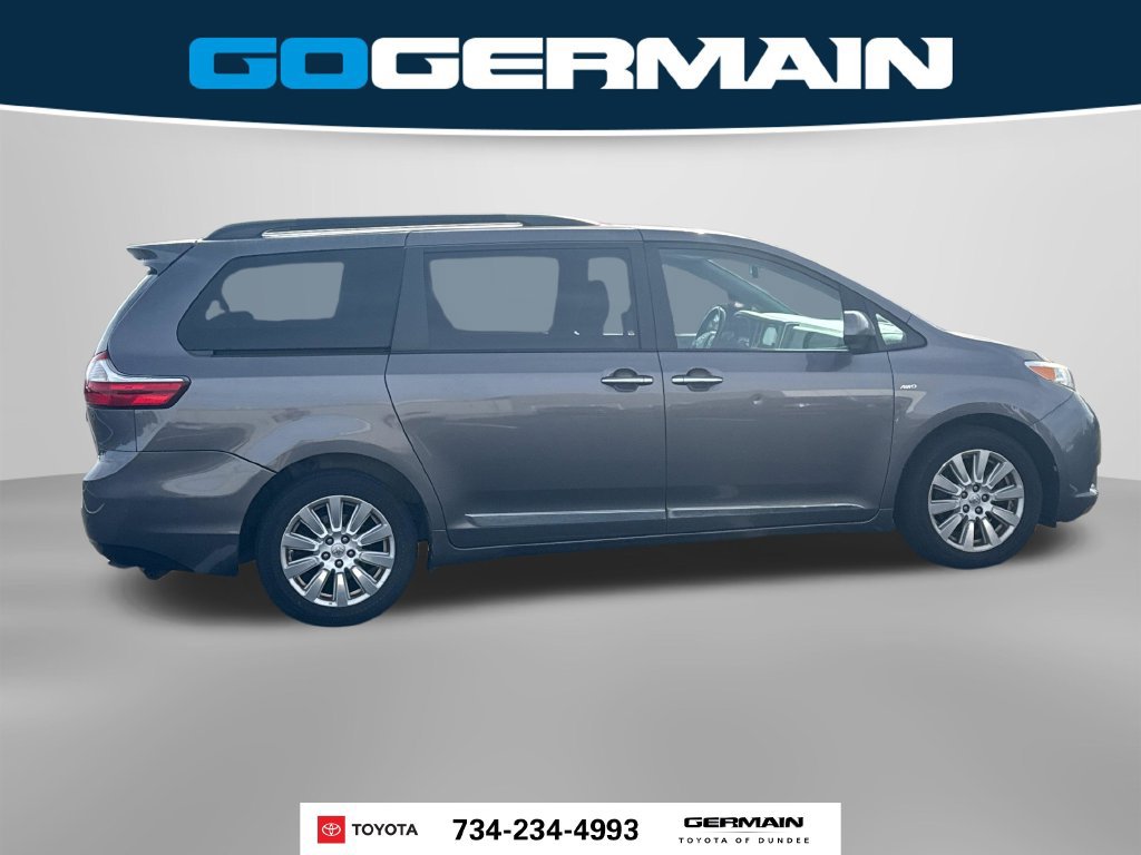 Used 2017 Toyota Sienna XLE w/ XLE Navigation Package AWD/4WD image 6