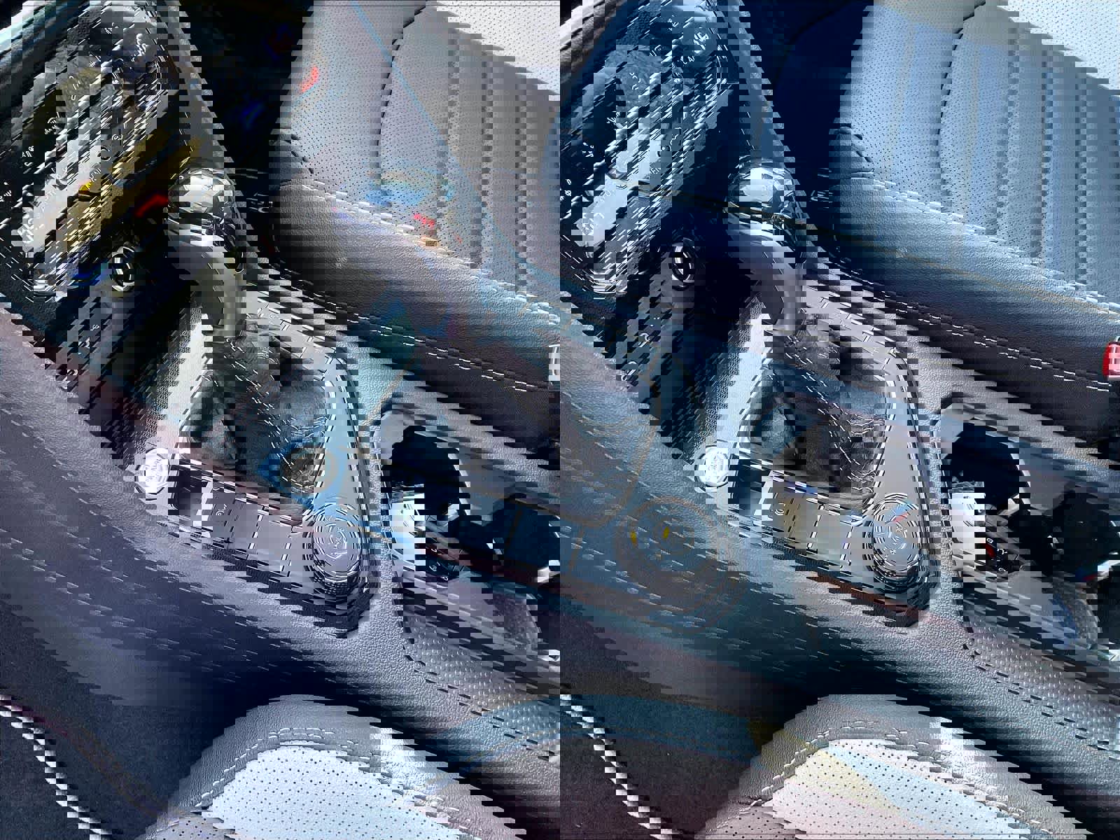 New 2026 Volkswagen Taos SEL image 14