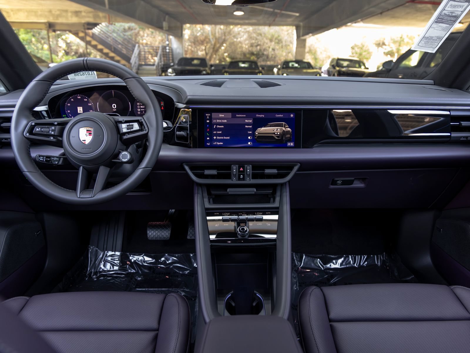 New 2026 Porsche Macan Electric RWD image 40