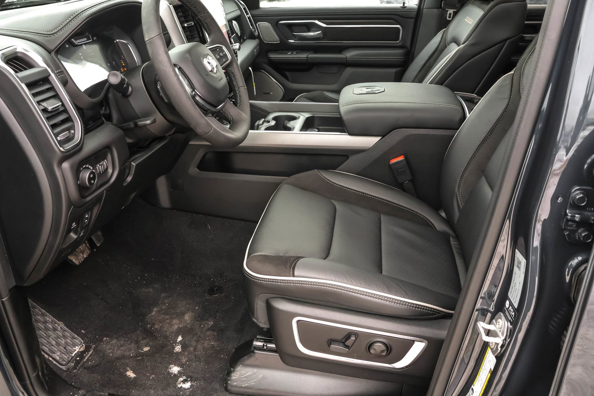 New 2026 RAM 1500 Laramie w/ Night Edition image 4