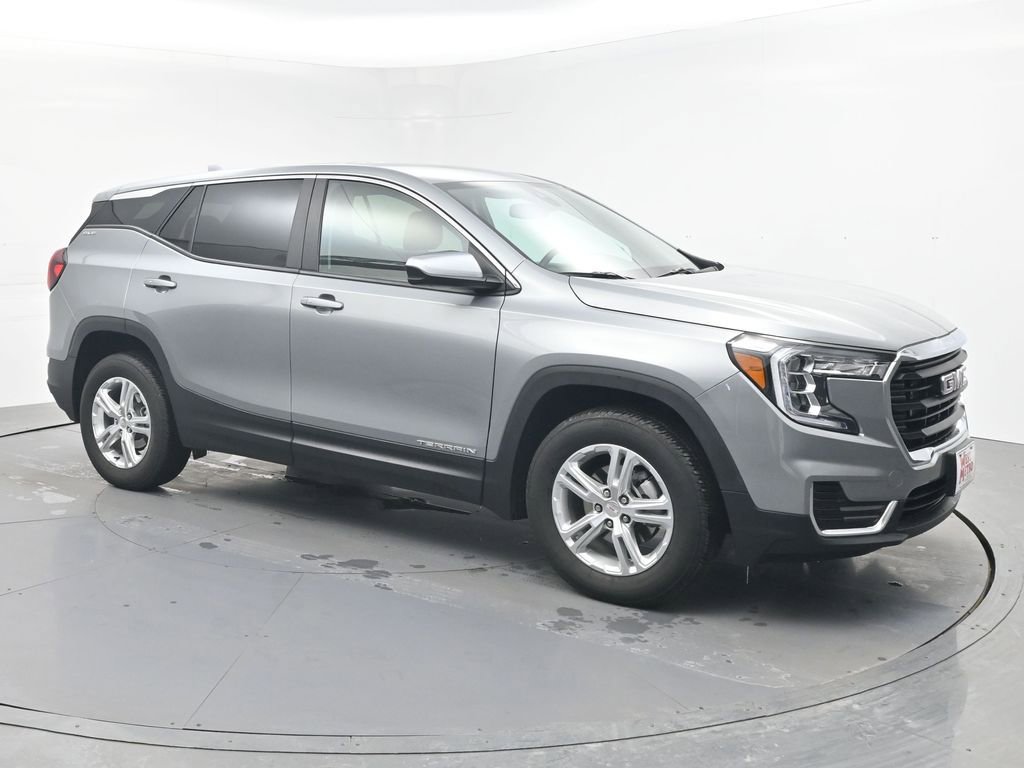Used 2024 GMC Terrain SLE image 7